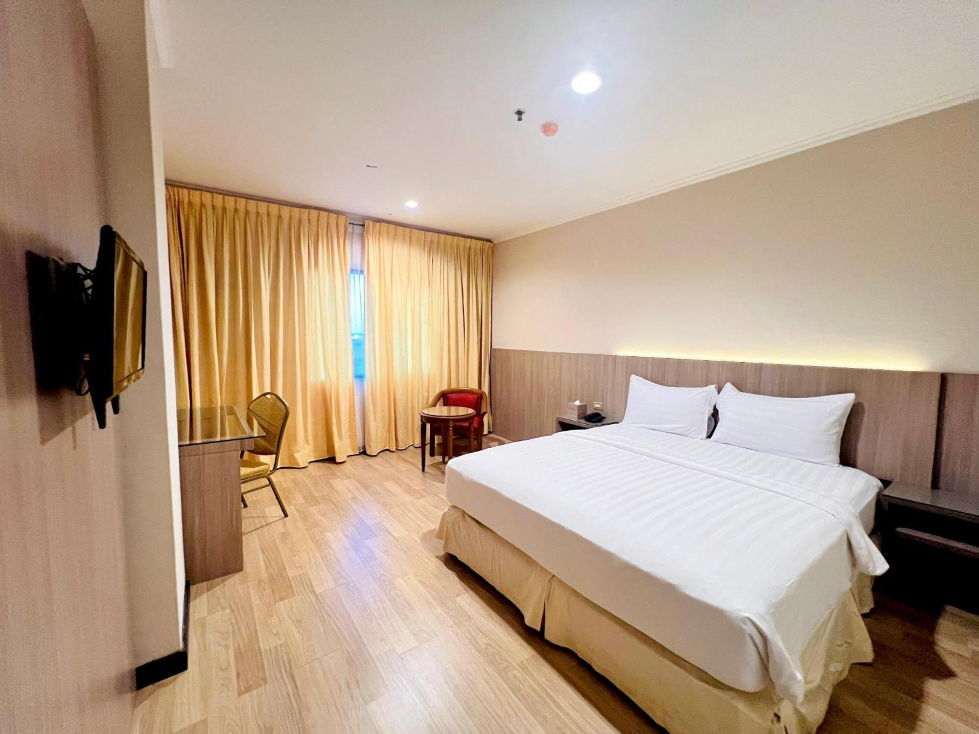 Royal Asia Hotel Palembang Exterior photo