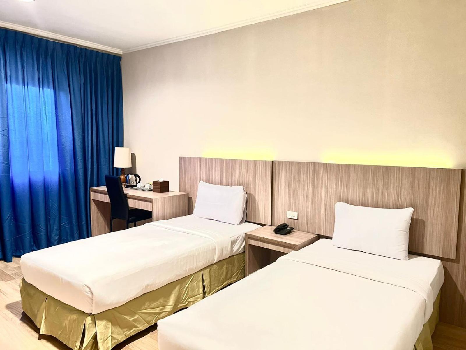 Royal Asia Hotel Palembang Exterior photo