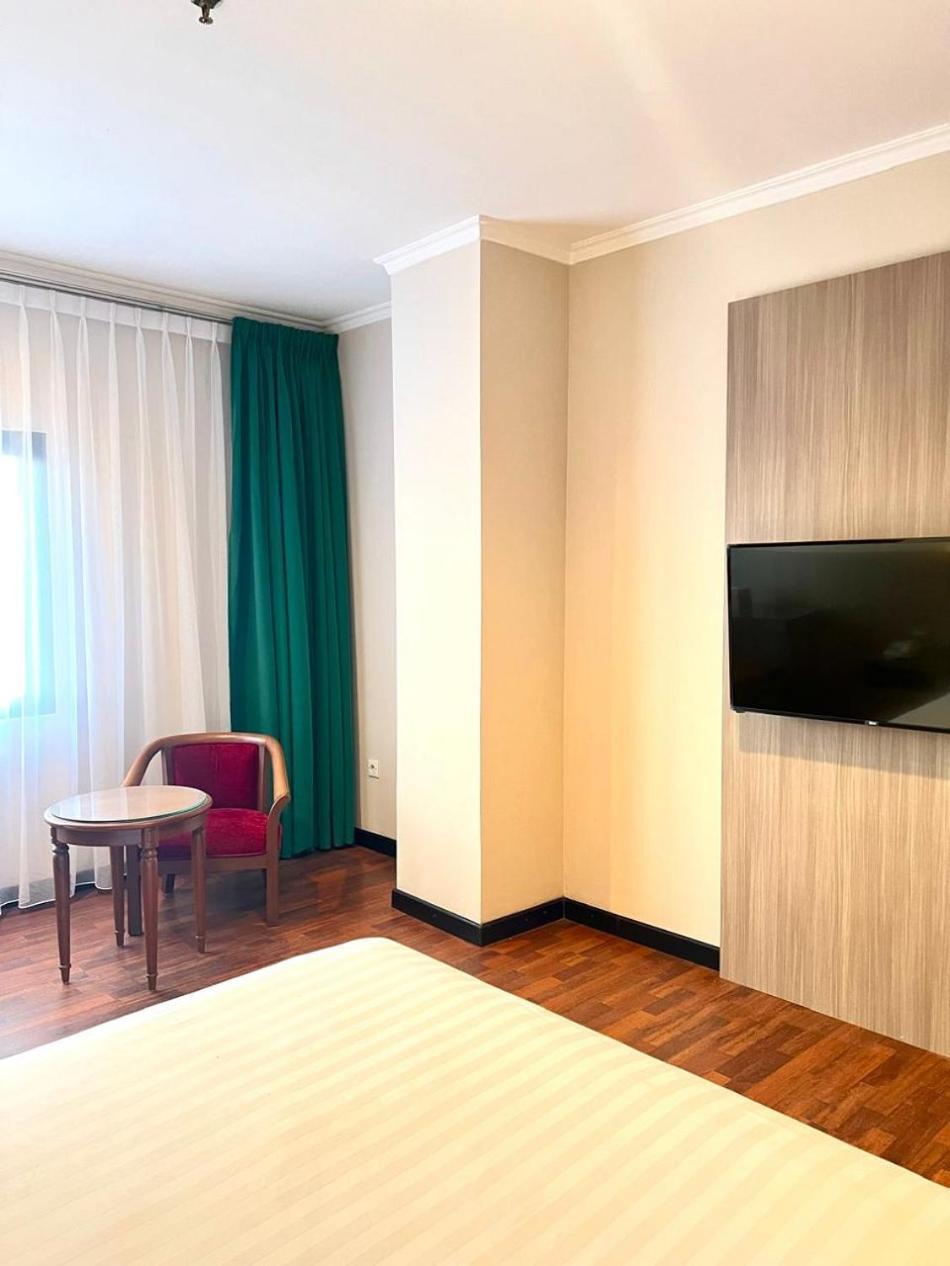 Royal Asia Hotel Palembang Exterior photo