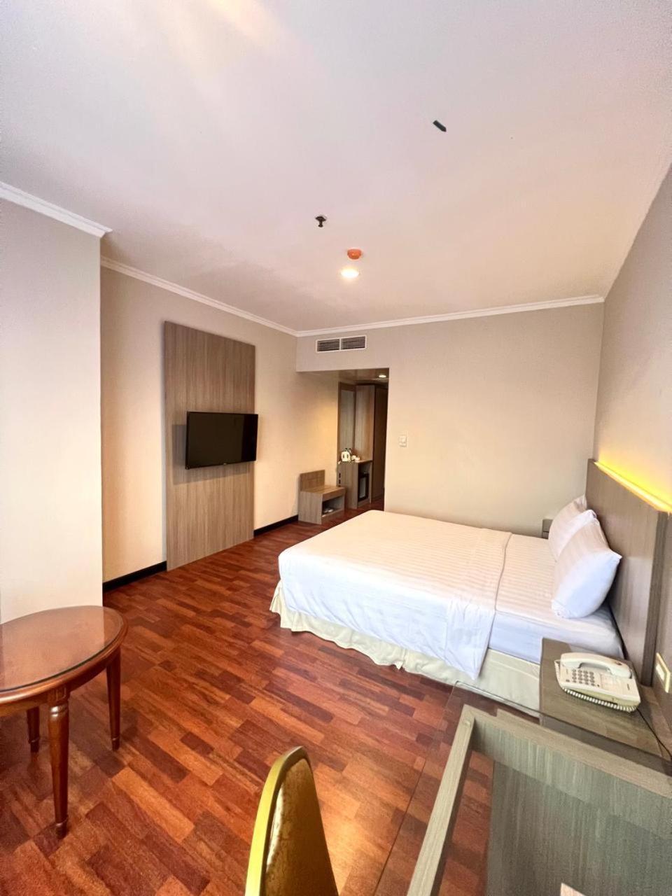 Royal Asia Hotel Palembang Exterior photo