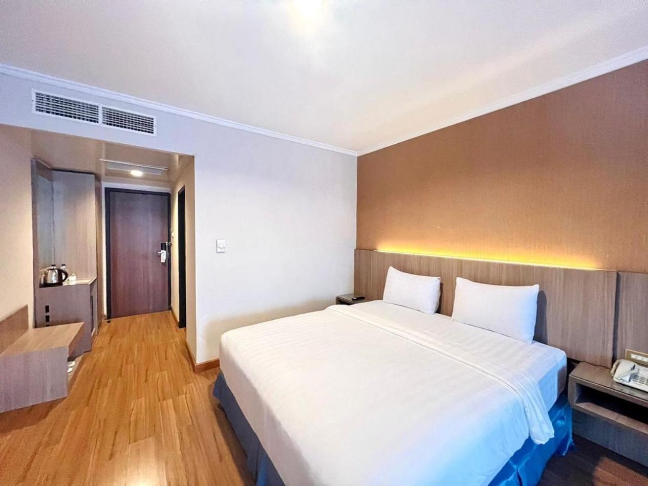 Royal Asia Hotel Palembang Exterior photo
